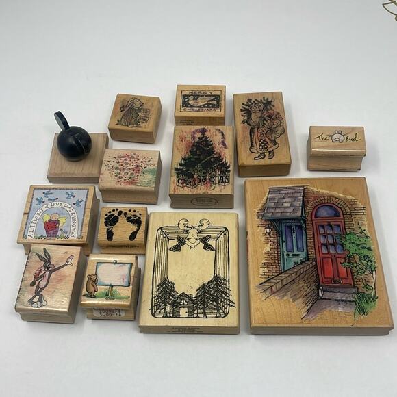 Bundle of miscellaneous rubber stamps - Picture 1 of 11